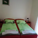 Apartment Haus Ferencz Boetoes *