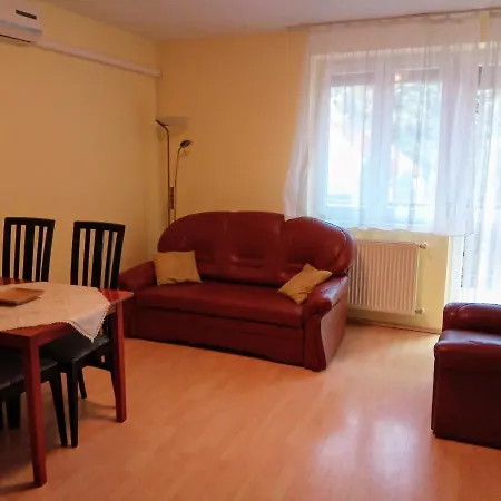 Apartment Haus Ferencz Boetoes